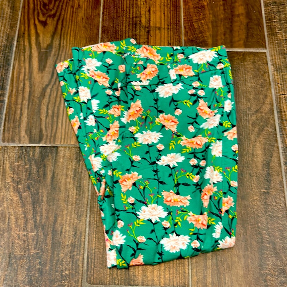 Floral green pants